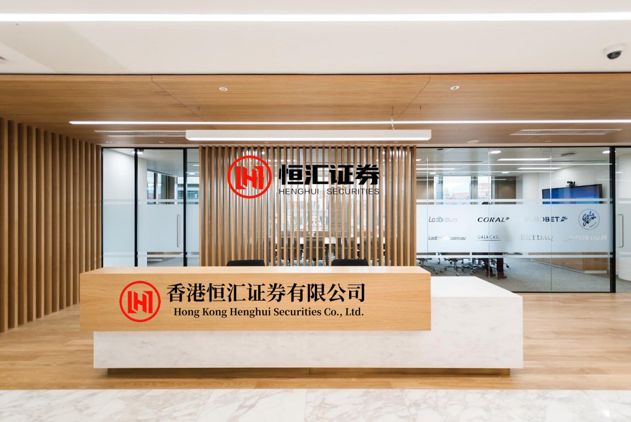 盈为国际 校企AI双向赋能 南京启动人工智能终端进校园系列活动